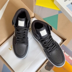 Louis Vuitton Trainer Sneaker